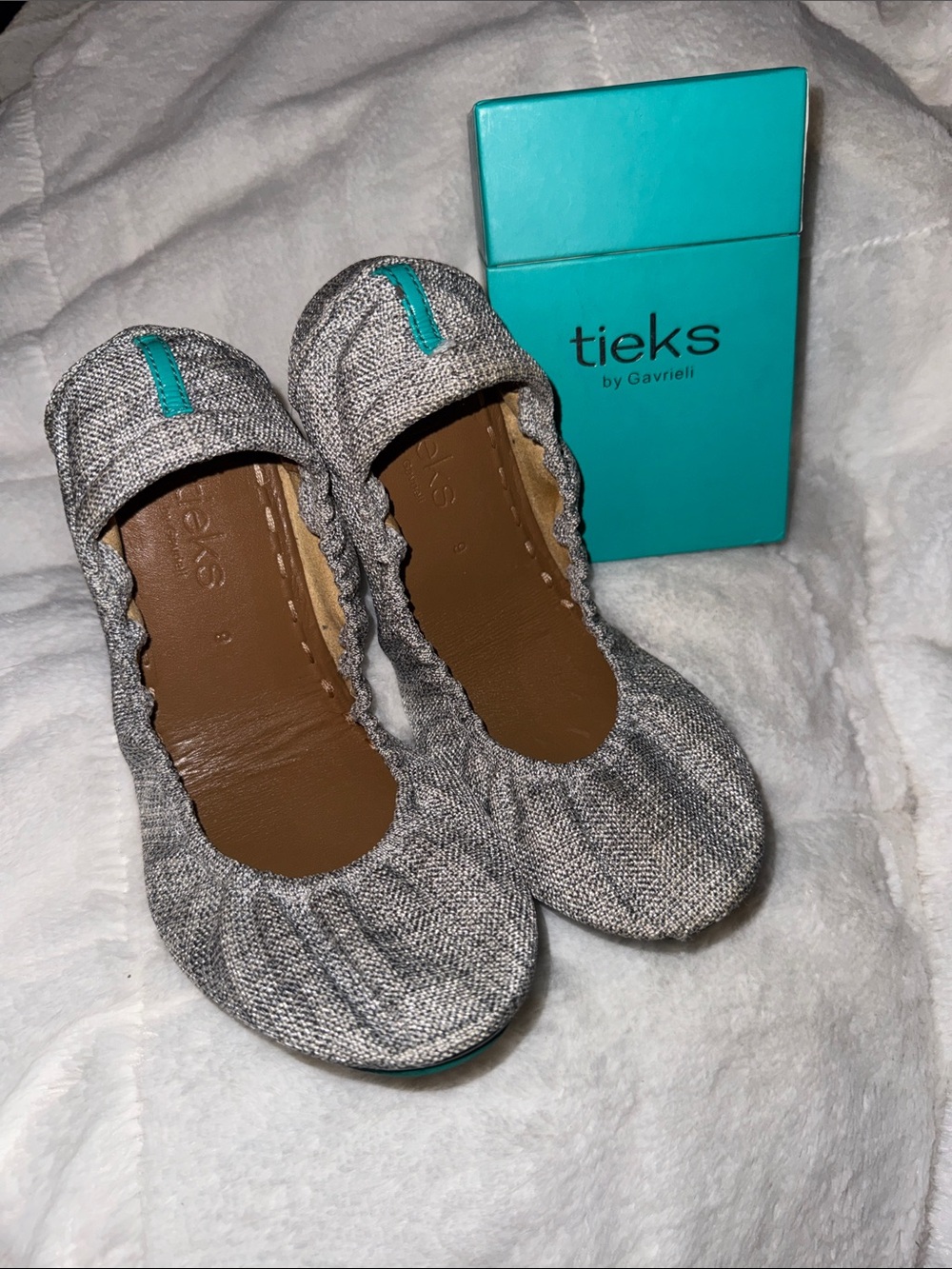 Women's Gray Foldable Ballet Flats - Gray with Teal Accent